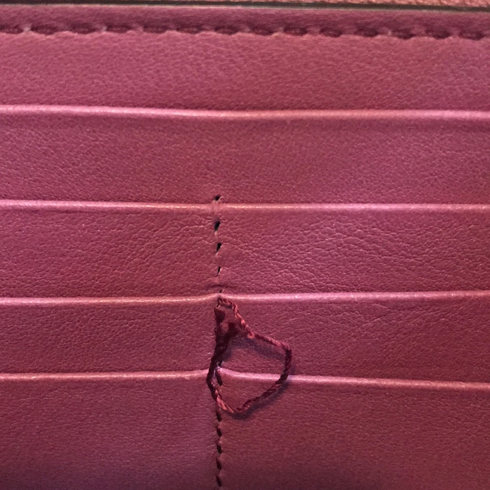 Gucci Wallet - Picture 4 of 8